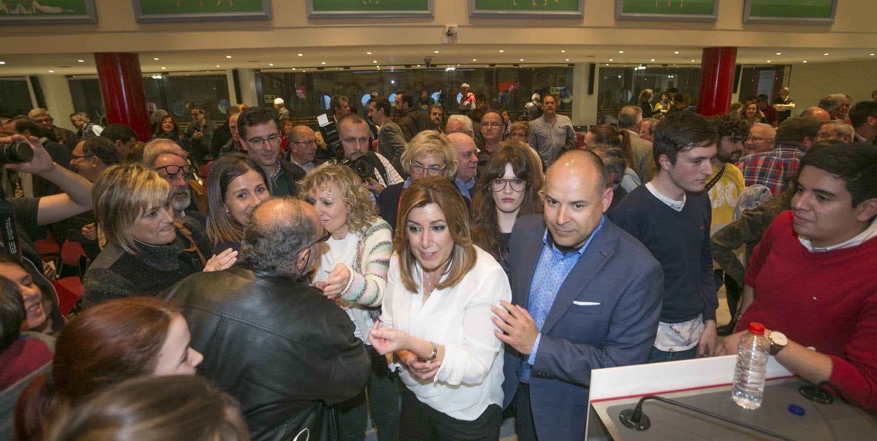 Mitin de Susana Díaz en Santander