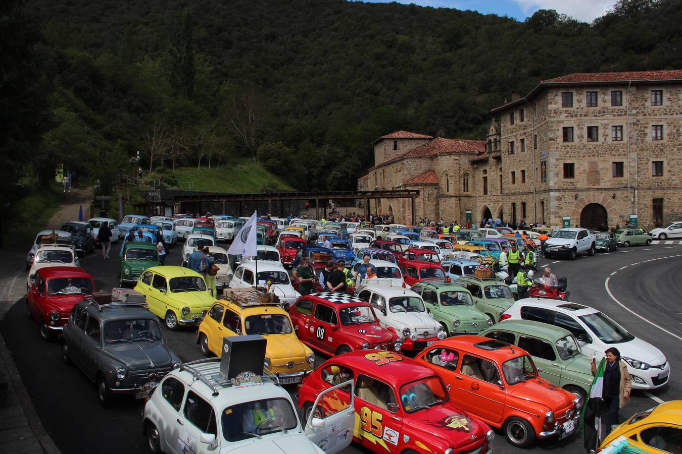 Concentración de Seat 600 en Santo Toribio