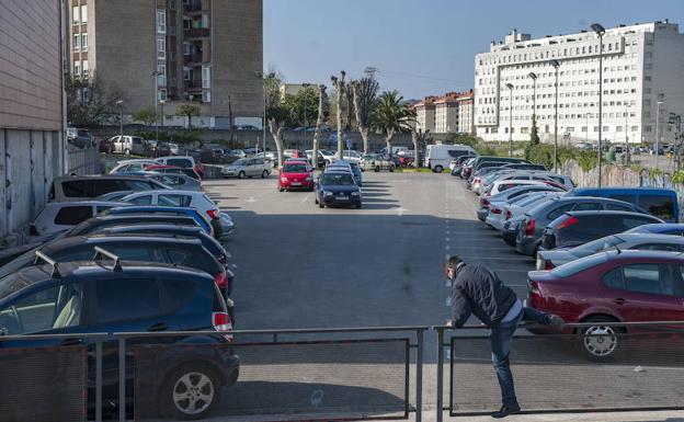 Detenida una banda juvenil por trece robos en casas y coches de Astillero y Camargo
