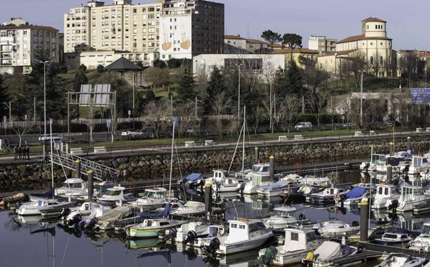 El PP ve «nefasta» la gestión de las dársenas de El Astillero