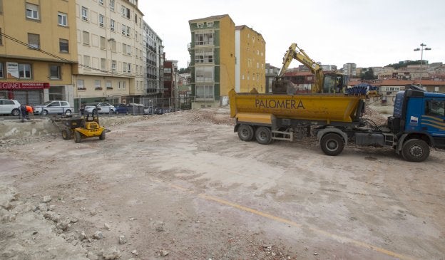 206 plazas de aparcamiento para la calle Alta