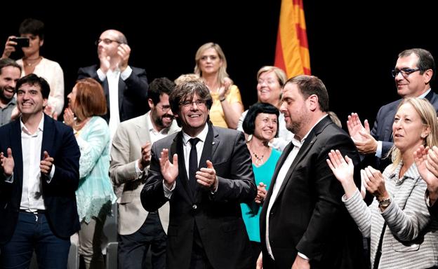 Puigdemont dice que el 1-O no habrá choque de trenes: «uno quedará en vía muerta»