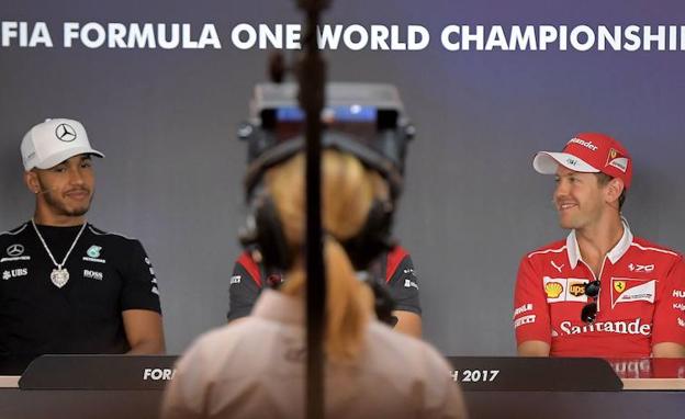 Vettel y Hamilton entierran el hacha… de momento