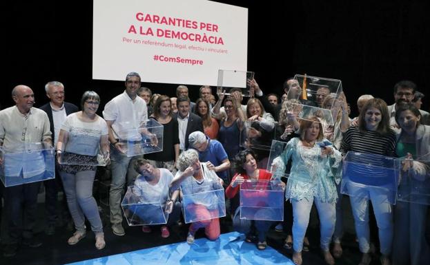 Iglesias se desmarca del llamamiento a participar en el 1-O de Podemos Cataluña