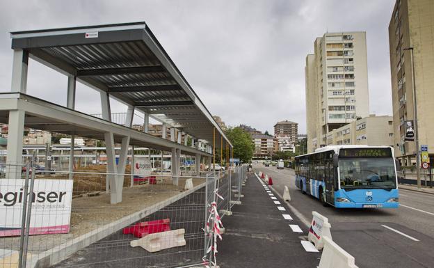 La cabecera del Metro-TUS toma forma junto al campo de fútbol