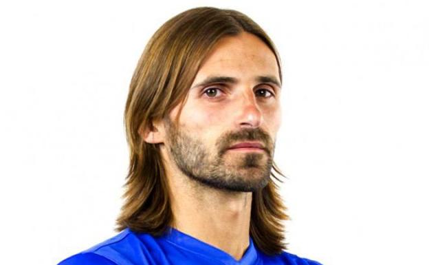 El defensa central Gonzalo de la Fuente, segundo fichaje del Racing