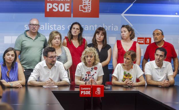 «El PSOE sale débil y fracturado y ahora el reto es tejer alianzas para unirlo»