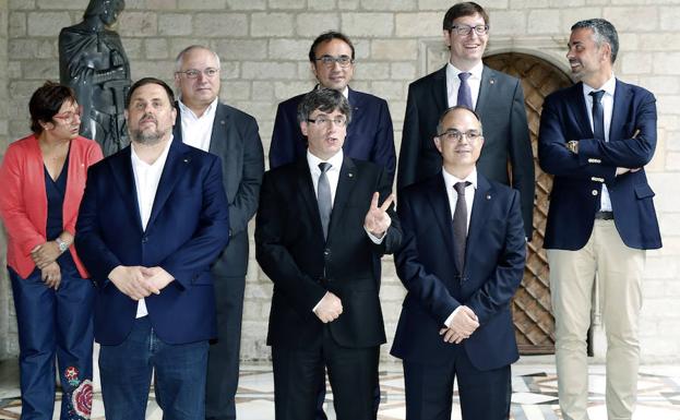 Los relevos de Puigdemont en su Gobierno no cierran la crisis de los independentistas
