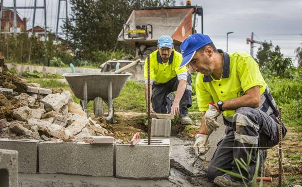 El Ejecutivo destina 27 millones para obras públicas municipales