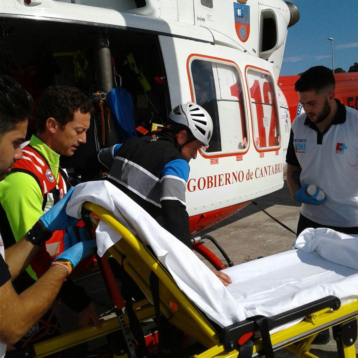 Rescatado en helicóptero un escalador que se rompió la tibia en Picos de Europa