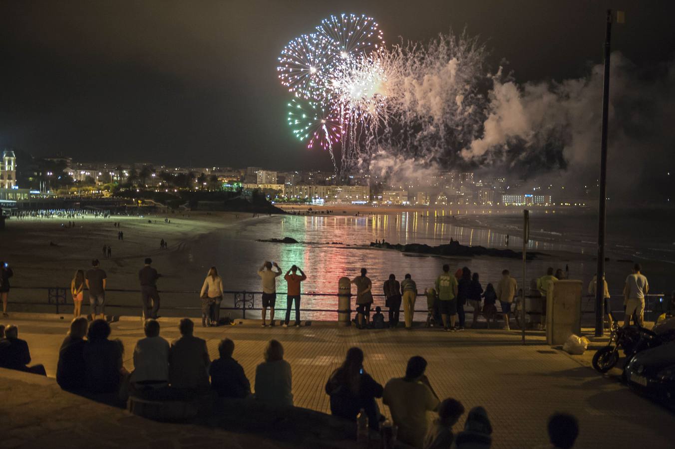 Los fuegos lucirán esta noche en la segunda playa de El Sardinero