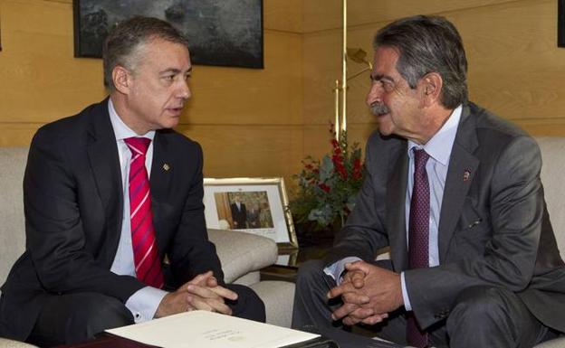 PRC y PNV crearán grupos de trabajo sobre infraestructuras y sanidad