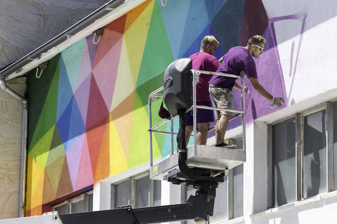 Okuda completa su rincón en Reinosa