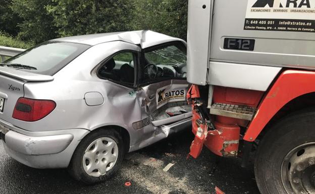 Dos heridos leves en un accidente en la S10, a la altura de Heras