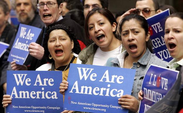 Más de 200 personas al día cruzan la frontera entre EE UU y Canadá para solicitar asilo