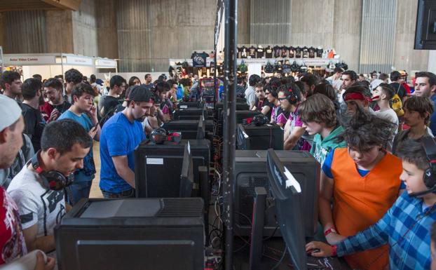 La Porticada acoge un evento para aficionados a los videojuegos