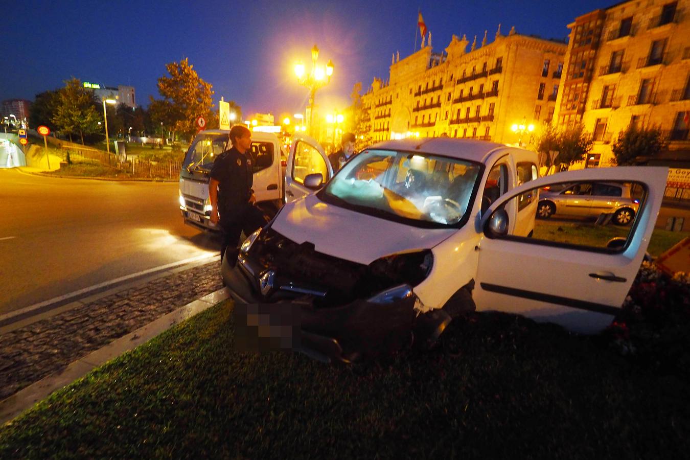 'Aparcado' en la rotonda