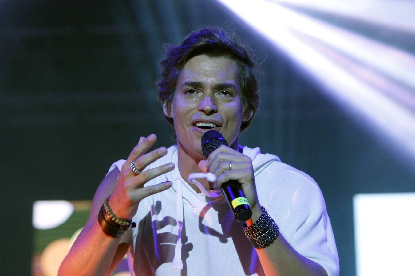 El 'buen rollo' de Carlos Baute en Torrelavega