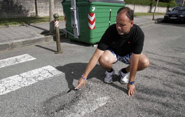 Aparecen socavones tras la reparación de una decena de colectores de aguas