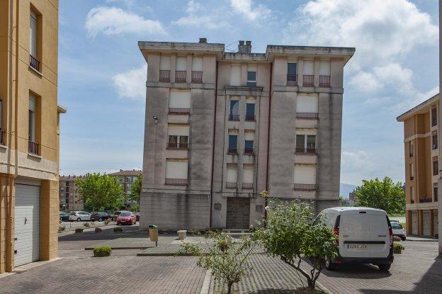 El edificio número 20 de 'Las Acacias' tiene ya 58 centímetros de inclinación