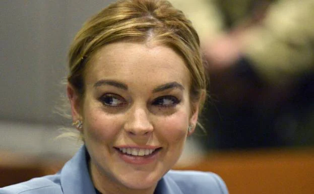 La madrastra de Lindsay Lohan, arrestada para un examen psiquiátrico