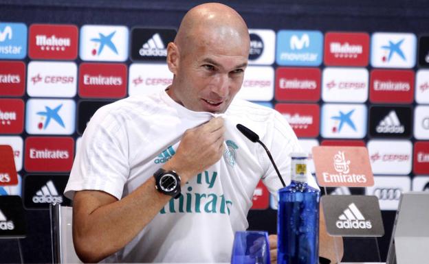 Zidane: «Con la plantilla que tengo, no quiero a nadie»