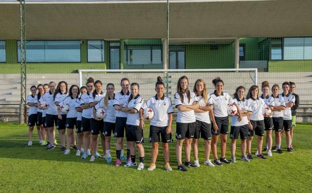 El Racing Féminas inaugura la Liga en Asturias ante el Oviedo Moderno