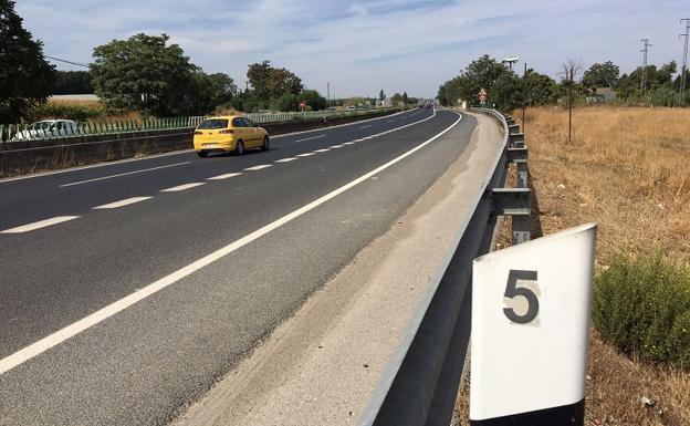 Mueren atropelladas dos personas que caminaban por la autovía en Granada