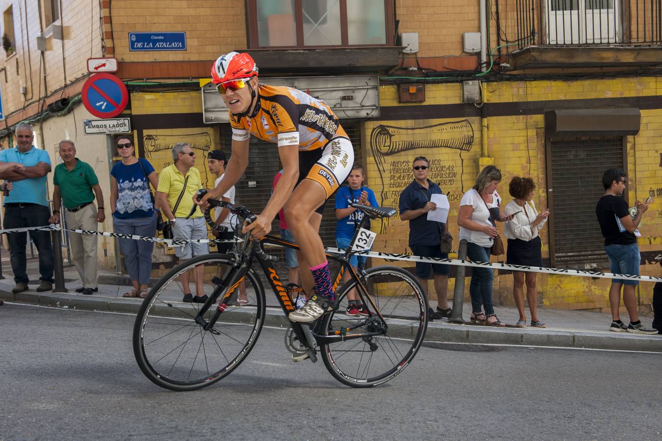 Christofer Robin se impone en la primera etapa de la Vuelta Cantabria