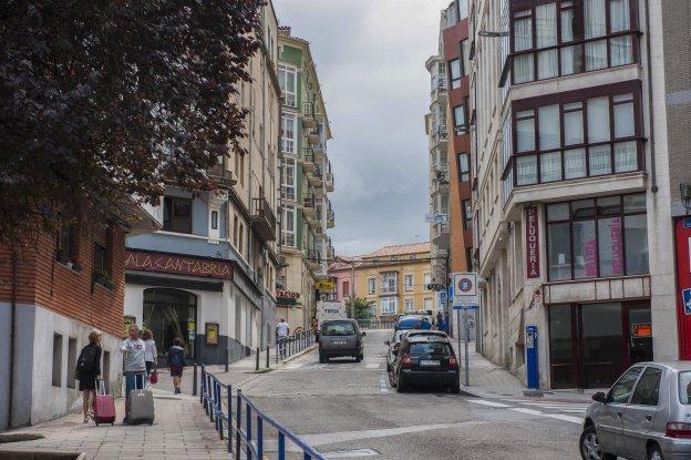 Vecinos de la calle Alcázar de Toledo protestan por el cambio de nombre