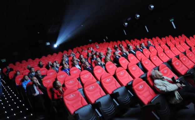 Productores y exhibidores de cine recuerdan que la bajada del IVA «no es oficial»