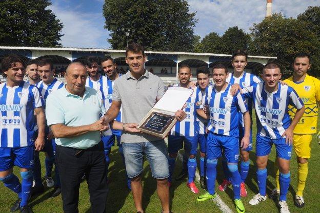 El Barreda homenajea al boxeador Sergio García en su centenario