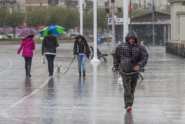 Las trombas de agua sitúan a Santander a la cabeza de España en precipitaciones