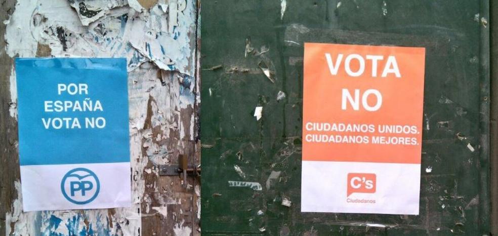 Cuelgan carteles falsos de C's, PSC y PP a favor del 'no' para incentivar la participación