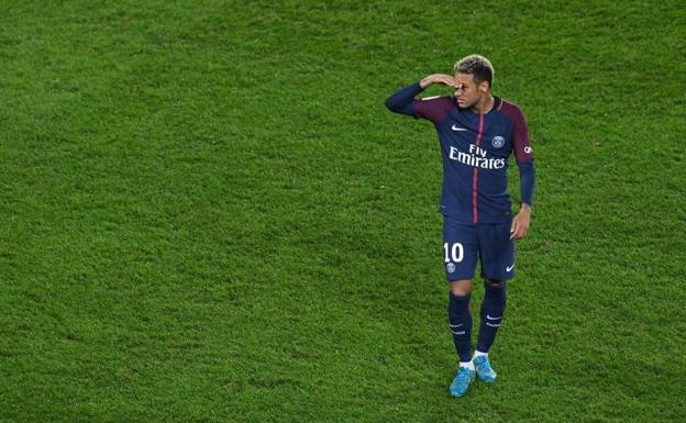 Neymar recupera en París su perfil más egocéntrico