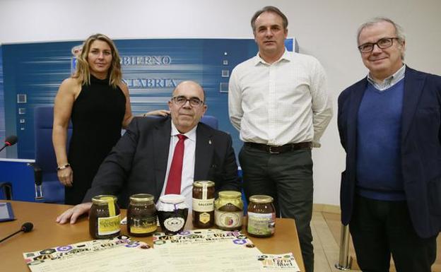 La Feria de la Miel de Vega de Liébana se celebrará este sábado con productos Denominación de Origen