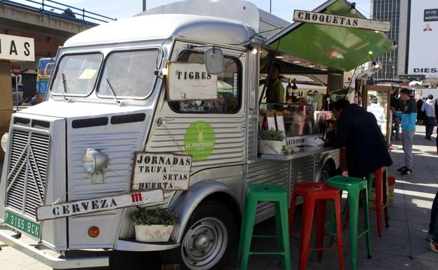 Astillero se llena de 'food trucks'