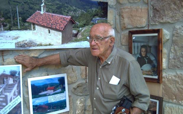 Muere Manuel de Cos, histórico militante del PCE y una vida entera tras la cámara