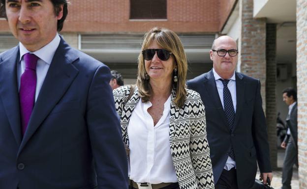 La mujer de Ignacio González niega que ella y su marido manejaran dinero negro