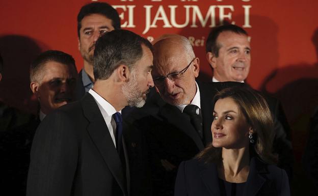 Juan Roig, «asustado» por Cataluña, pide a los políticos hacer «su trabajo»