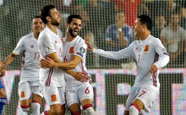 España encuentra un golazo en Tierra Santa