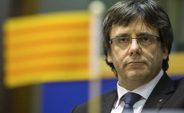 Puigdemont evita desvelar sus cartas y alimenta el temor de una ruptura inminente