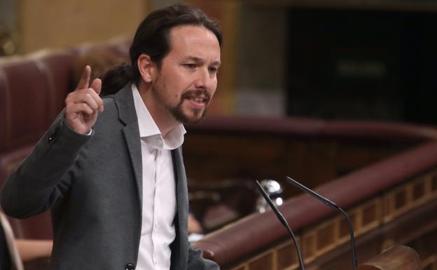 Iglesias exige a Rajoy que lidere ya una negociación con Puigdemont