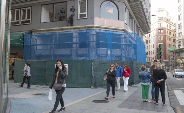 Las cadenas comerciales se ‘comen’ el centro de Santander