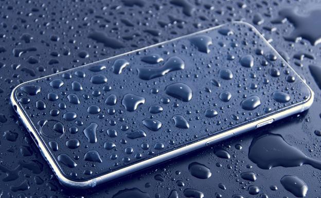 Denuncian a Apple por su iPhone 8 «resistente al agua»