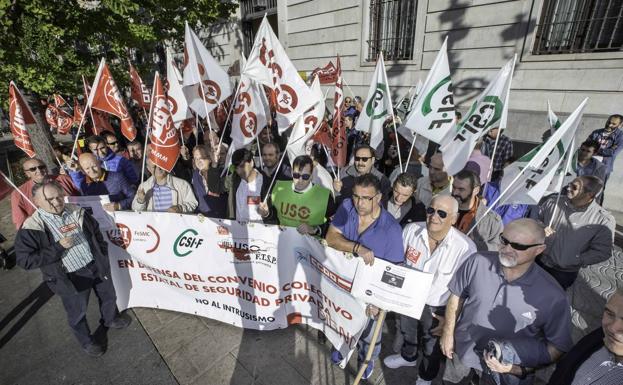 Los vigilantes harán huelga indefinida si no les suben el sueldo