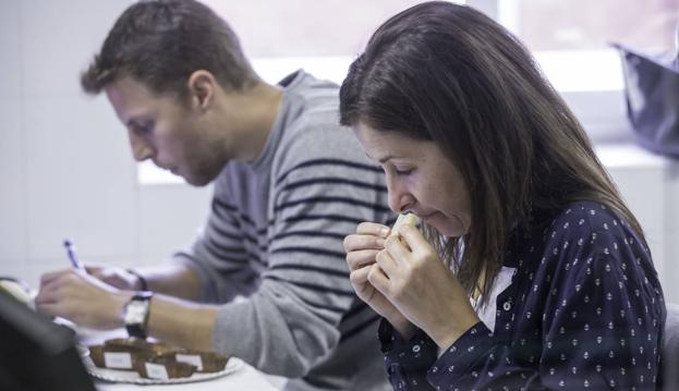 Santander acoge la cata para elegir los mejores quesos de España