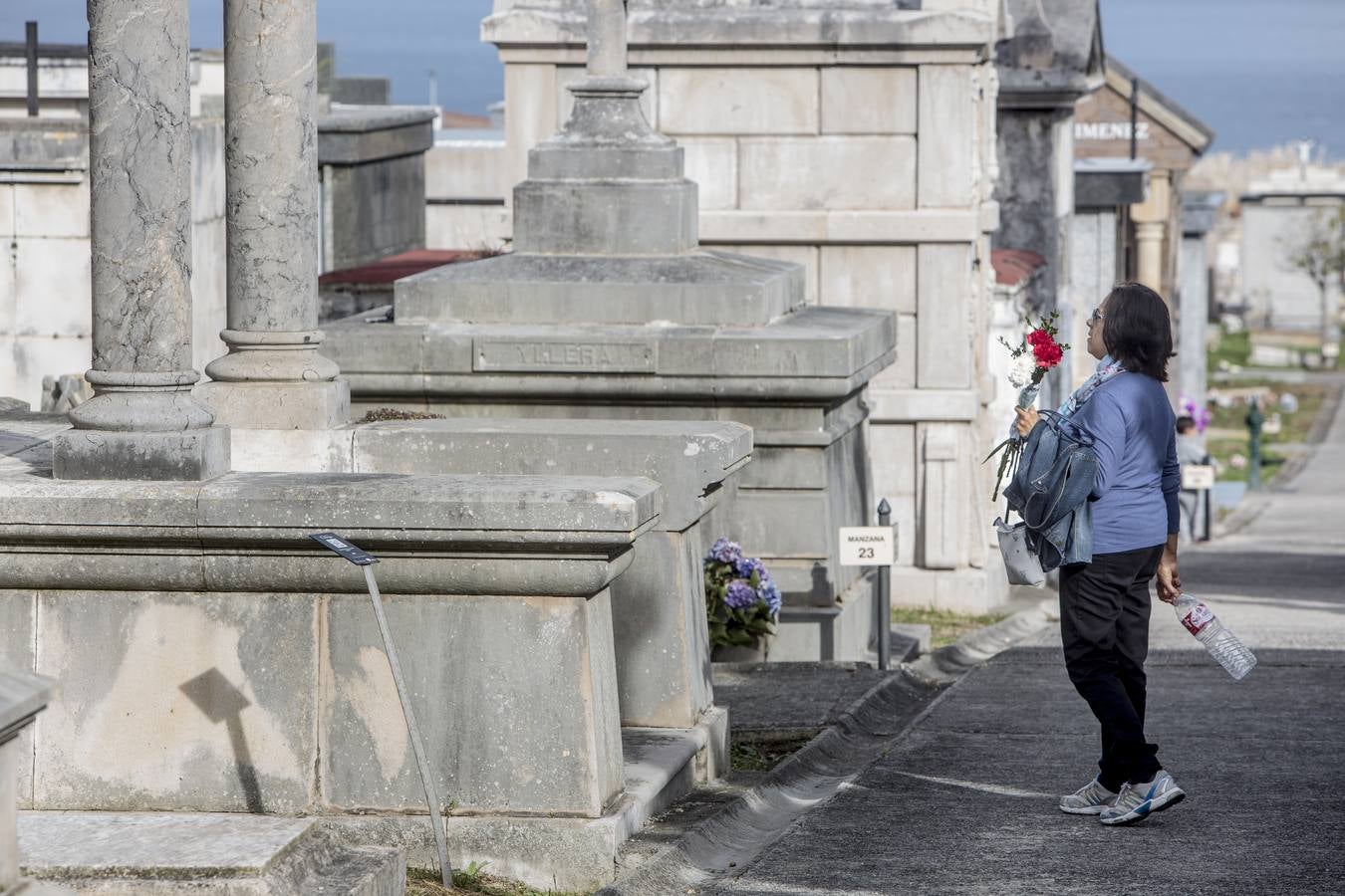 El día de llevar flores a los seres queridos que se fueron