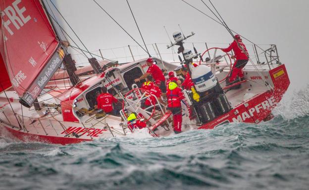 El 'Mapfre' se consolida en el primer puesto de la general en la Volvo Ocean Race