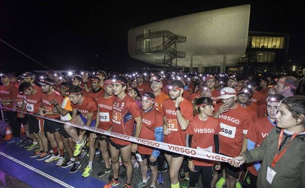 La Viesgo Night Race devora la ciudad a golpe de zapatilla